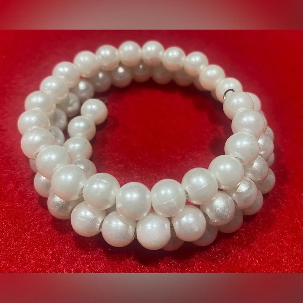 Bracelet Faux Pearls Strung Together And Coiled Vintage